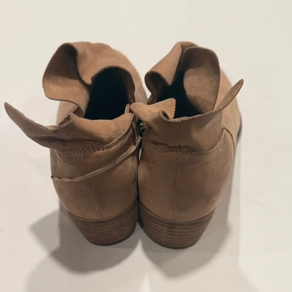 Seychelles Women's Tan Ankle Booties